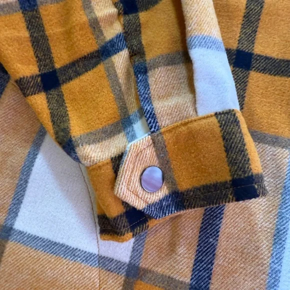 The HFX Women's Plaid Flannel Shirt Jackets in Size L - Picture 8 of 11